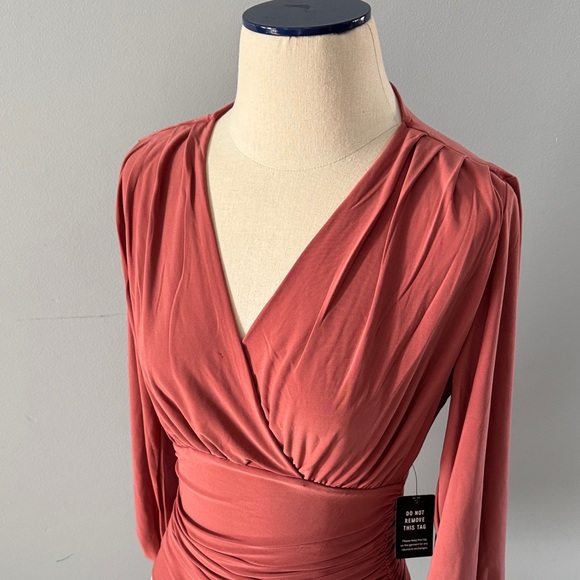 NWT Express skimming surplice v-neck rutched bodysuit - Picture 3 of 4